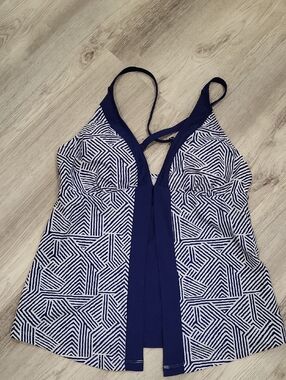 NWT Royal & White Swim Tank